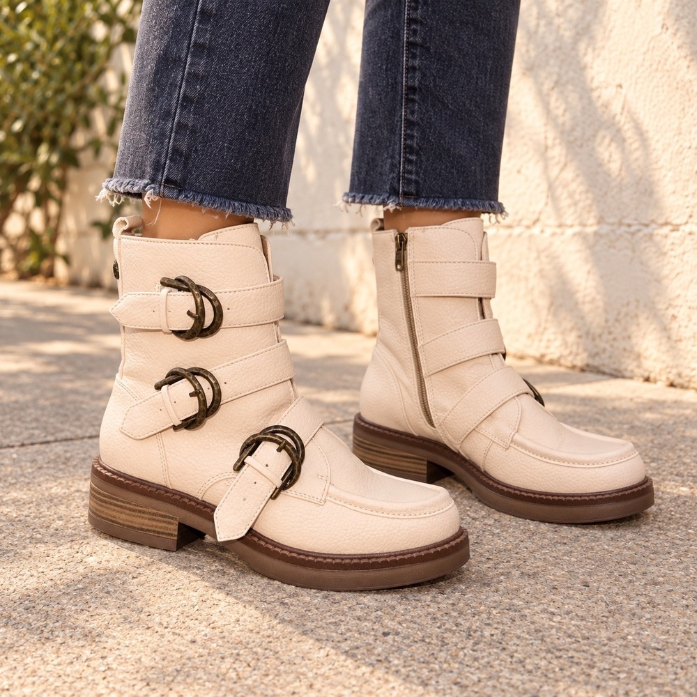 Blowfish Malibu Cream Triple Buckle Moto Boots 10 Vegan Western motto